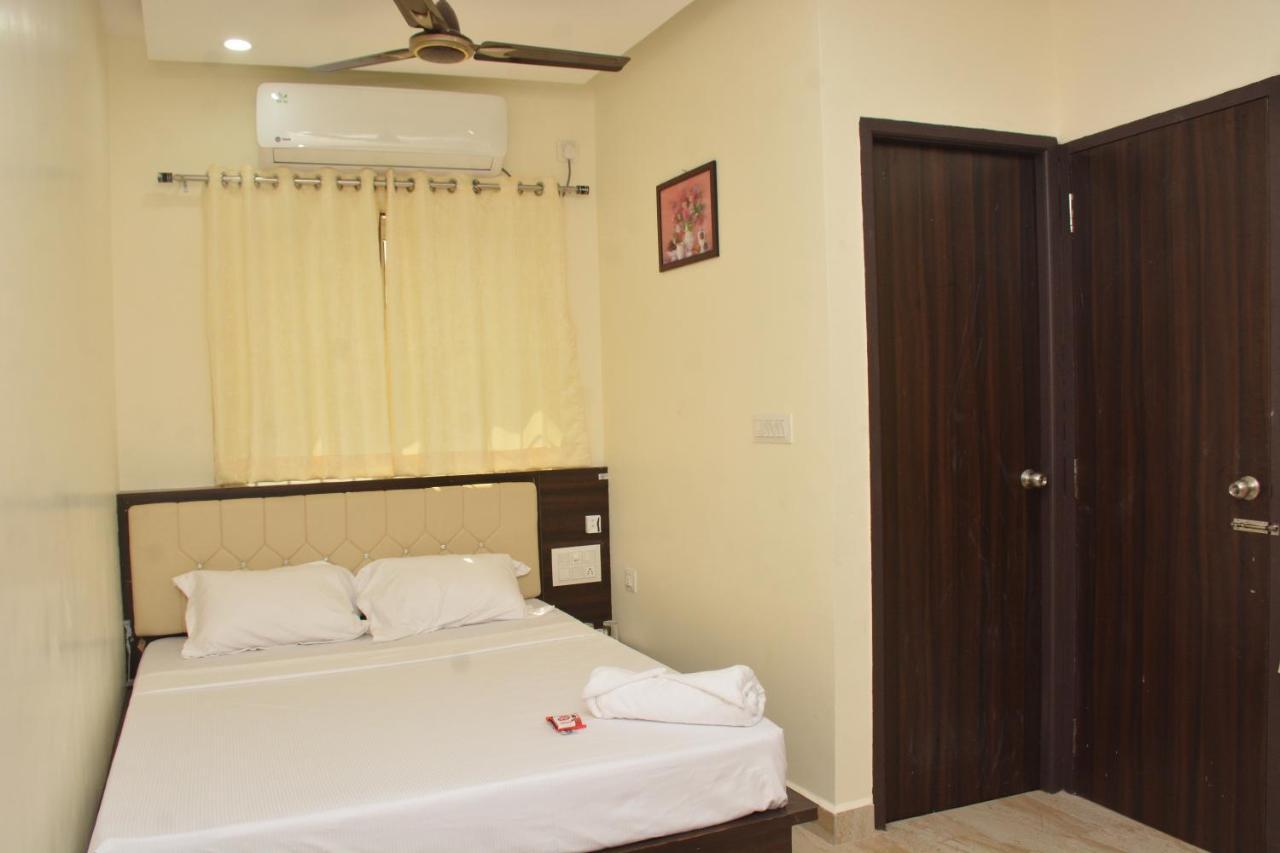 Arihanth Inn Велор Екстериор снимка