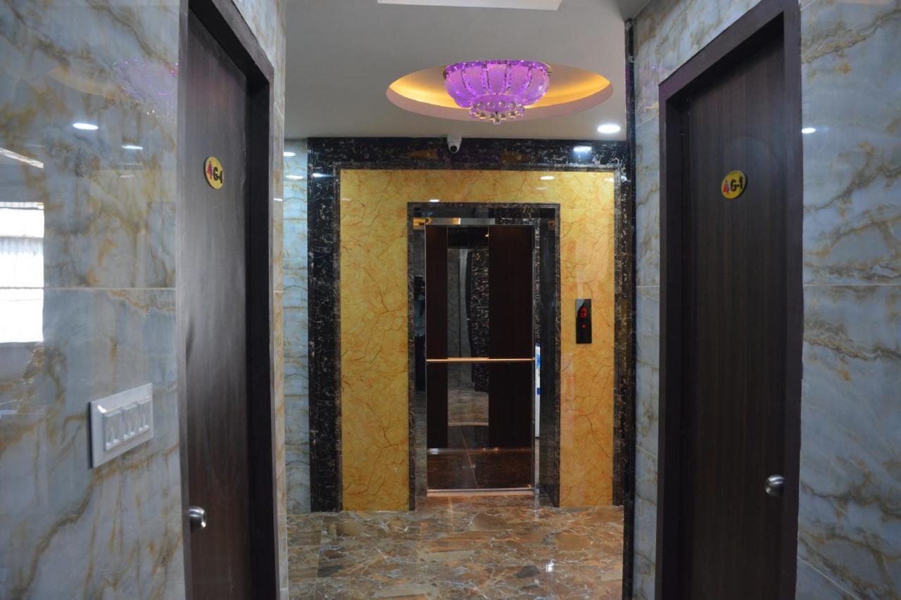 Arihanth Inn Велор Екстериор снимка